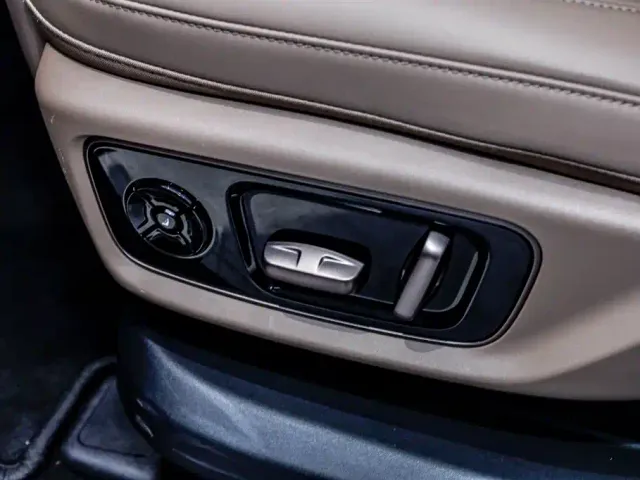 Li Auto MEGA — Фото автомобиля 15