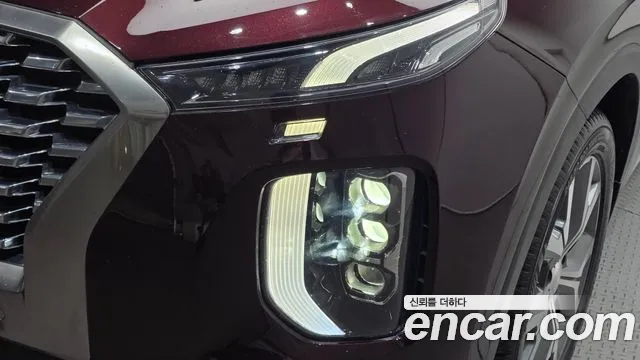 Hyundai Palisade Palisade Дизель 2.2 2WD — Фото автомобиля 20