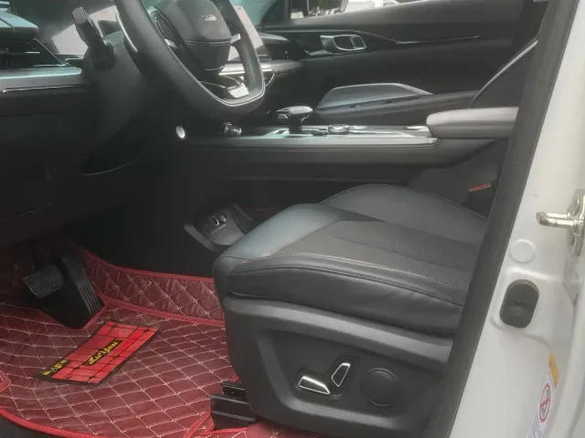 Changan Z6 — Фото автомобиля 8