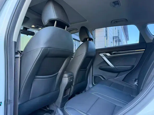 Geely Binyue — Фото автомобиля 7