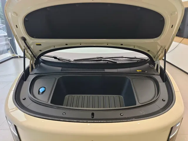 Li Auto i6 — Фото автомобиля 5