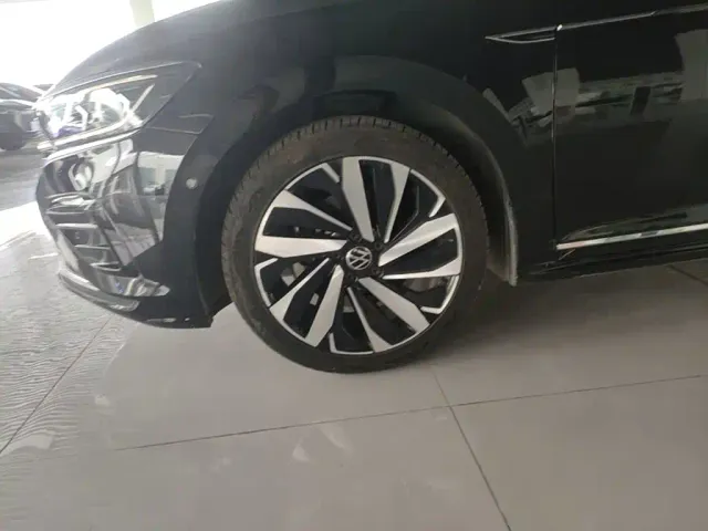 Volkswagen Passat — Фото автомобиля 22