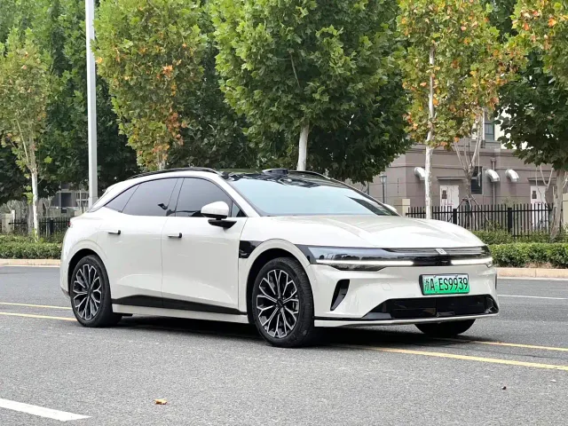 Zeekr 007 GT — Фото автомобиля 3