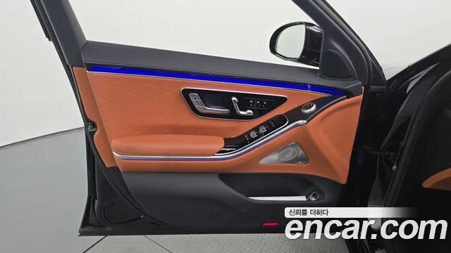 Mercedes-Benz S-Class — Фото автомобиля 22