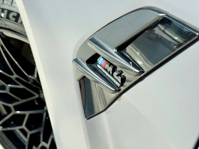 BMW M4 — Фото автомобиля 4