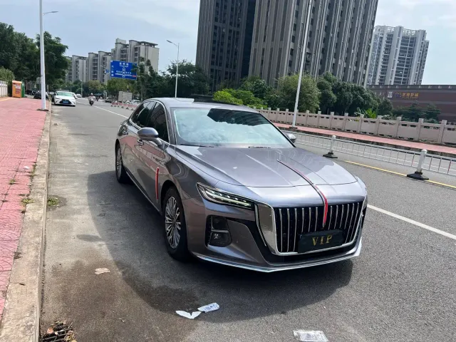 Hongqi H5 — Фото автомобиля 3