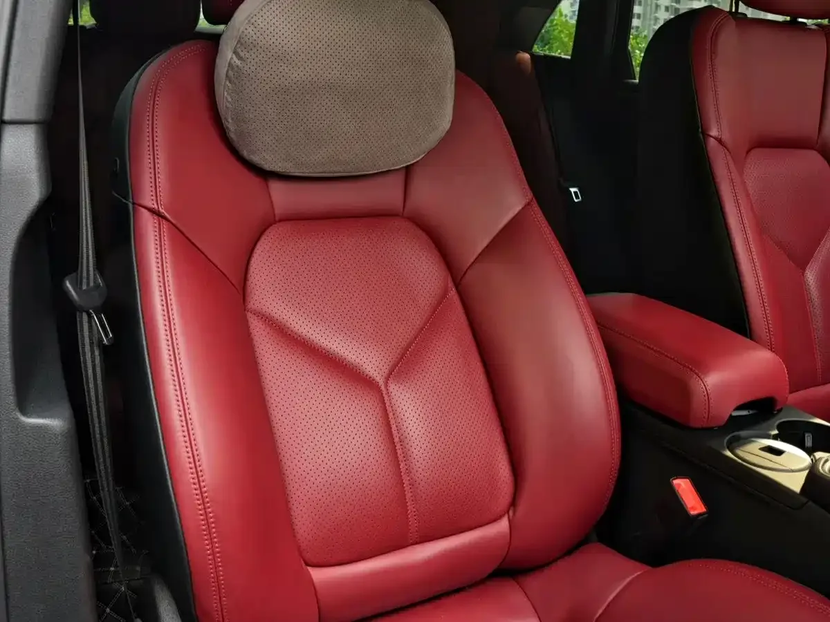 Porsche Macan 2023 Macan 2.0T — Фото автомобиля 17