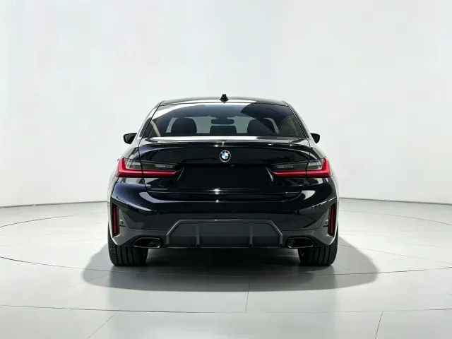 BMW 3 Series — Фото автомобиля 8