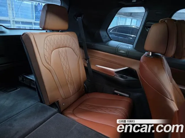 BMW X7 — Фото автомобиля 18