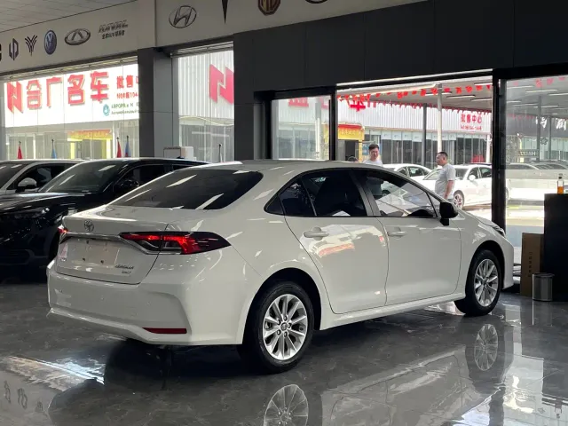 Toyota Corolla — Фото автомобиля 16
