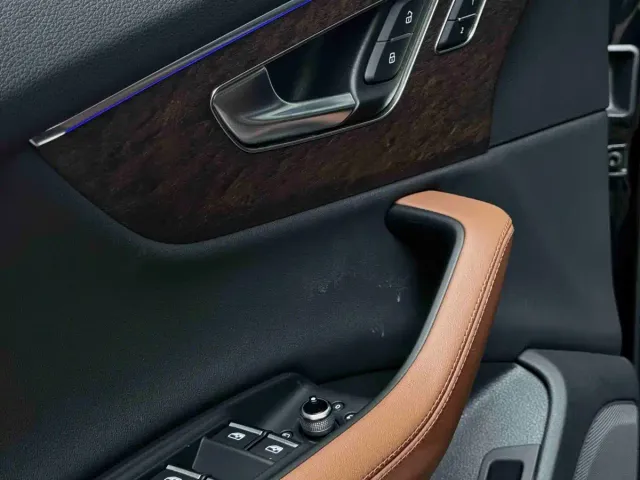 Audi Q7 — Фото автомобиля 8