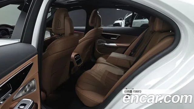 Mercedes-Benz E-Class W214 — Фото автомобиля 17