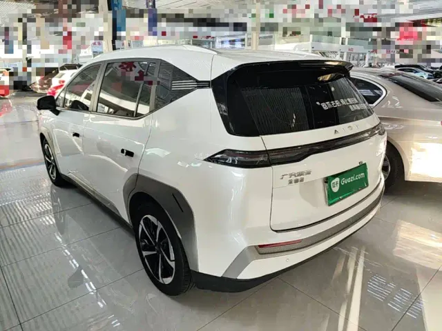 GAC Aion Y — Фото автомобиля 4