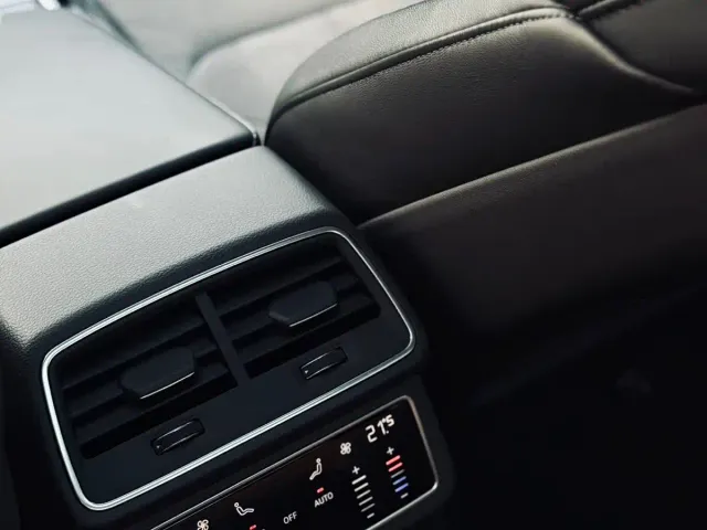 Audi A6L — Фото автомобиля 13