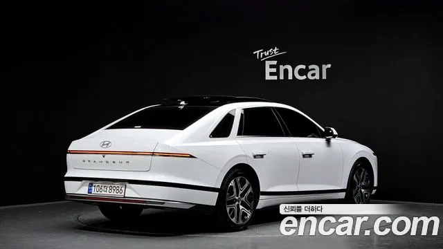 Hyundai Grandeur — Фото автомобиля 2