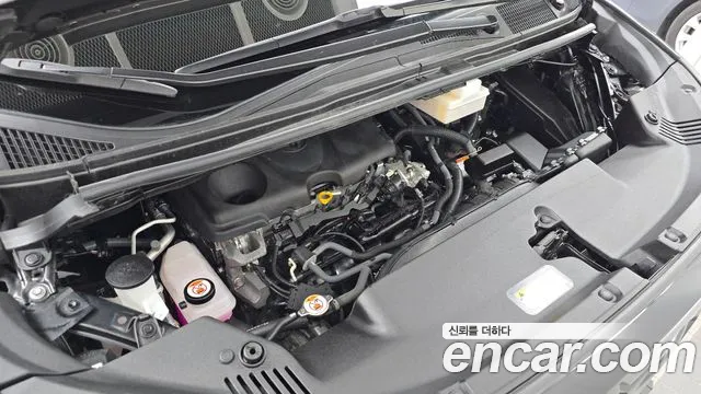 Toyota Alphard — Фото автомобиля 4