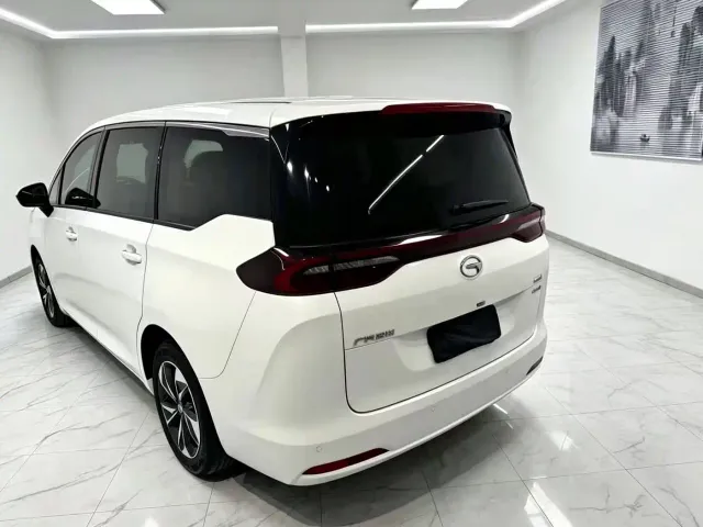 GAC Trumpchi M6 — Фото автомобиля 5