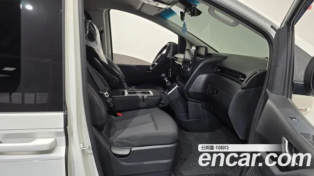 Hyundai Staria Staria Tourer 11 мест — Фото автомобиля 24