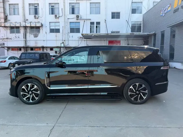 Nio ES9 — Фото автомобиля 4