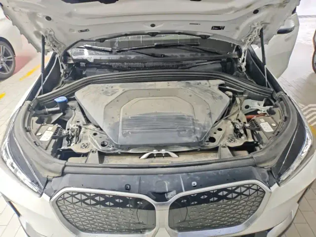 BMW iX1 — Фото автомобиля 19