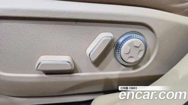 Genesis GV60 Standard — Фото автомобиля 24
