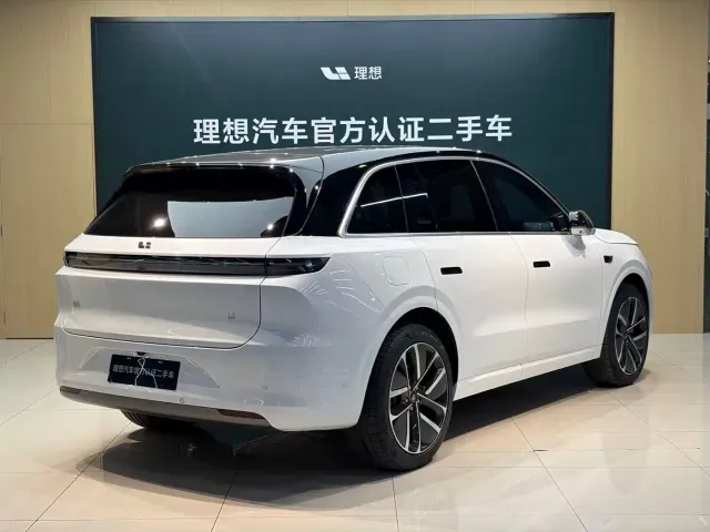 Li Auto L6 — Фото автомобиля 3