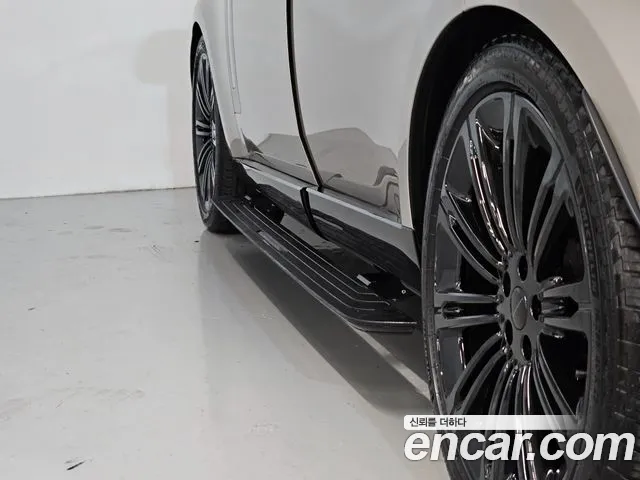 Land Rover Range Rover — Фото автомобиля 10