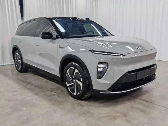 Nio ES8 — Фото автомобиля 3