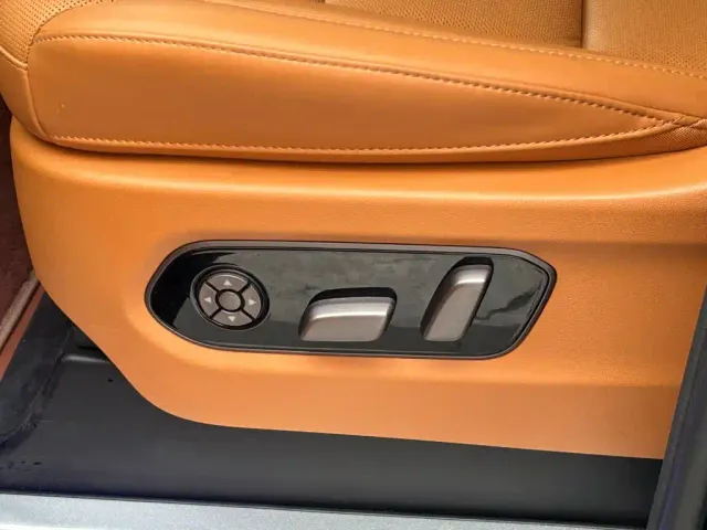 Wey Alpine — Фото автомобиля 12