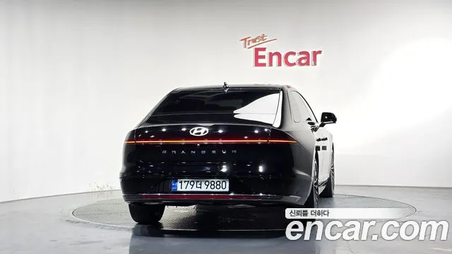 Hyundai Grandeur GN7 — Фото автомобиля 4