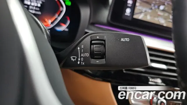 BMW 5-Series — Фото автомобиля 25