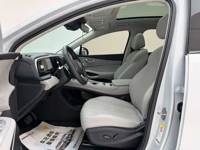 BYD Sealion 05 EV — Фото автомобиля 13