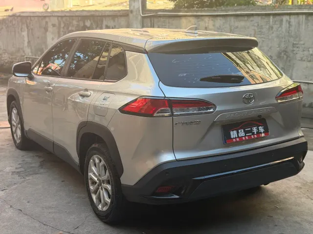 Toyota Frontlander — Фото автомобиля 6