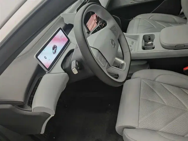Nio ET5 Touring — Фото автомобиля 13
