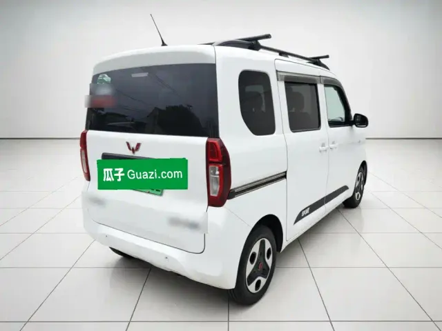 Wuling Zhiguang NEV — Фото автомобиля 6