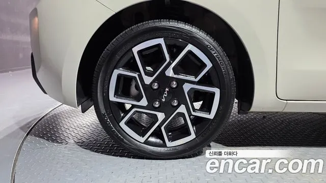 Kia RAY Новый Kia Ray Signature — Фото автомобиля 2