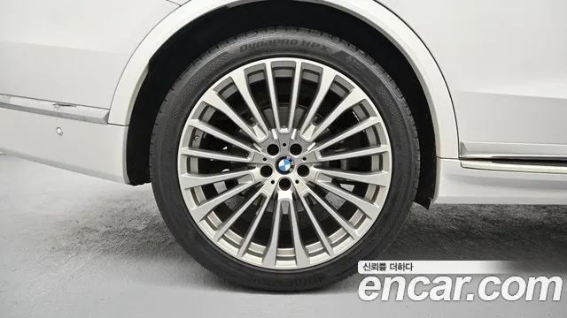 BMW X7 — Фото автомобиля 5