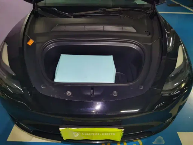 Tesla Model Y — Фото автомобиля 14