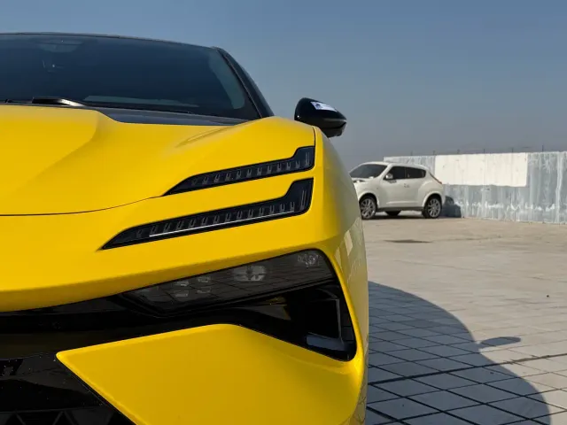 Lotus Emeya — Фото автомобиля 10
