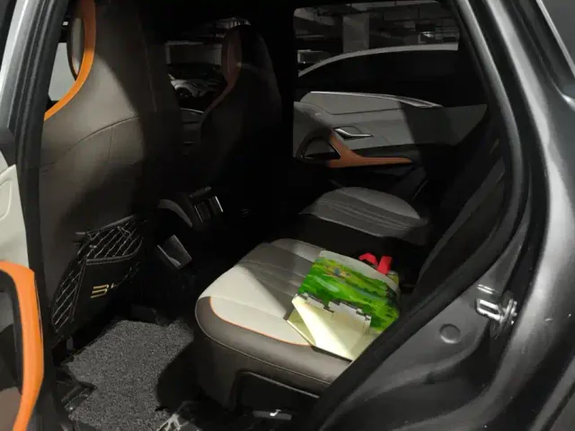 BYD Song Pro — Фото автомобиля 11