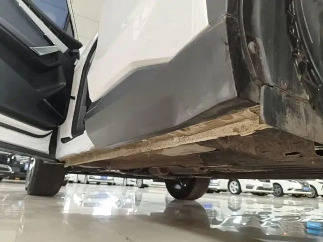 Geely Boyue L — Фото автомобиля 21