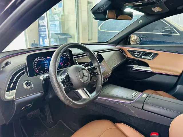Mercedes-Benz E-Class — Фото автомобиля 4
