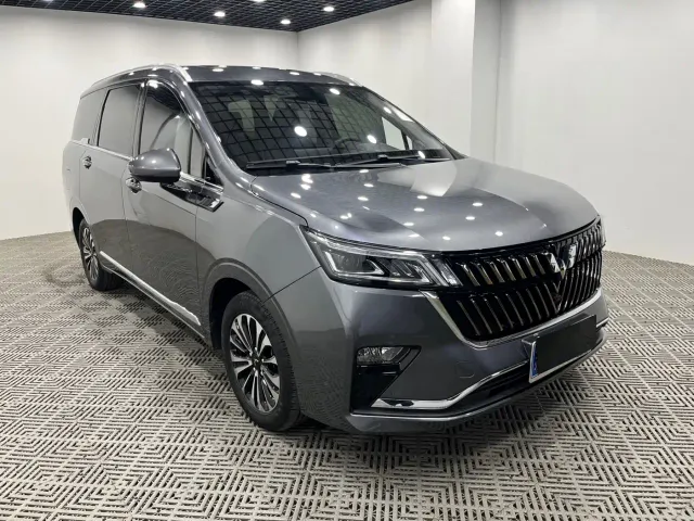 Фотография автомобиля — Wuling Jiachen