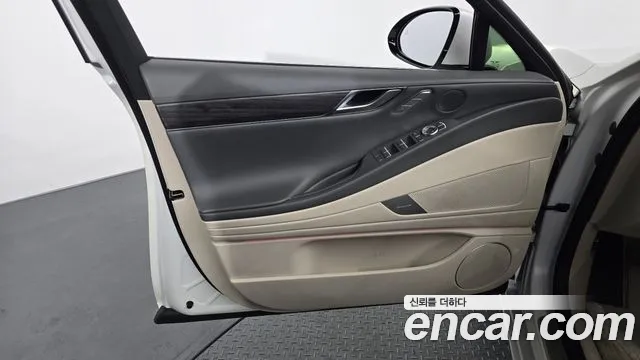Genesis G80 RG3 — Фото автомобиля 13