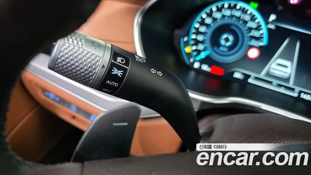 Genesis G80 Бензин 2.5 турбо AWD — Фото автомобиля 26