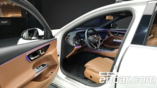 Mercedes-Benz E-Class — Фото автомобиля 10