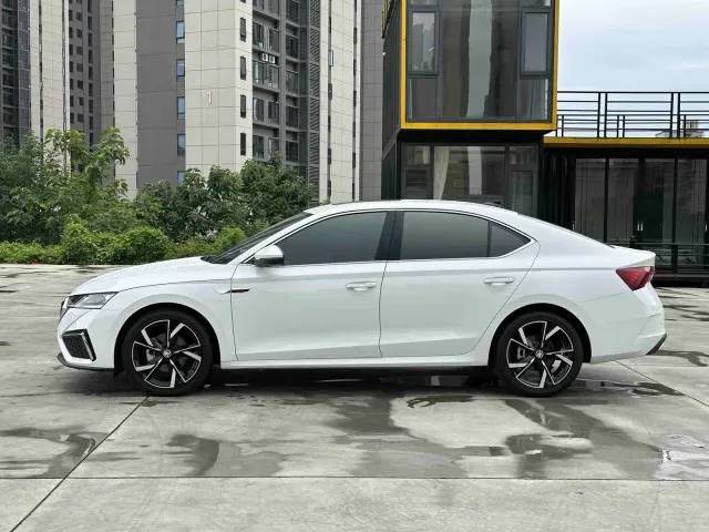 Skoda Octavia — Фото автомобиля 7
