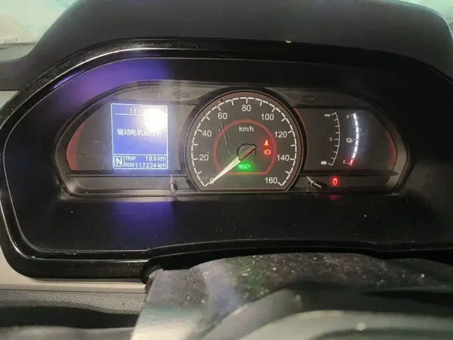 Maxus EV30 — Фото автомобиля 4