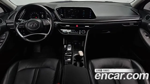 Hyundai Sonata — Фото автомобиля 10