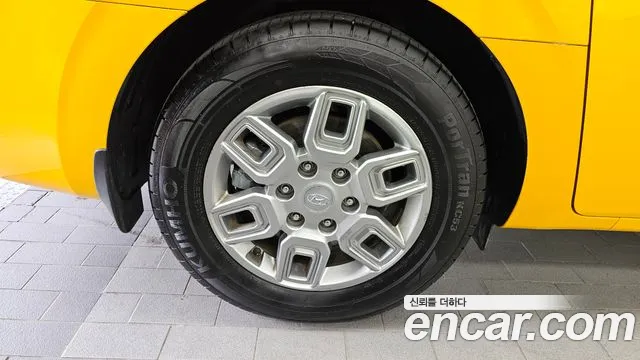 Hyundai Staria — Фото автомобиля 5